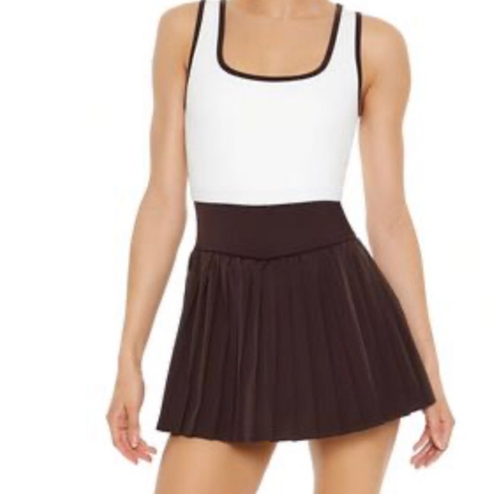Elegant Brown Pleated Skirt